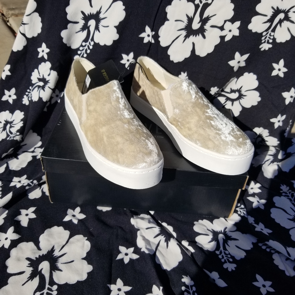Forever 21 Ivory Velvet Slip On Shoes BOGO 1/2 Off